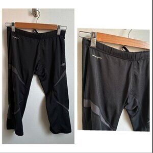 NEW Balance Lightning Dry black Drawstring Capris XS